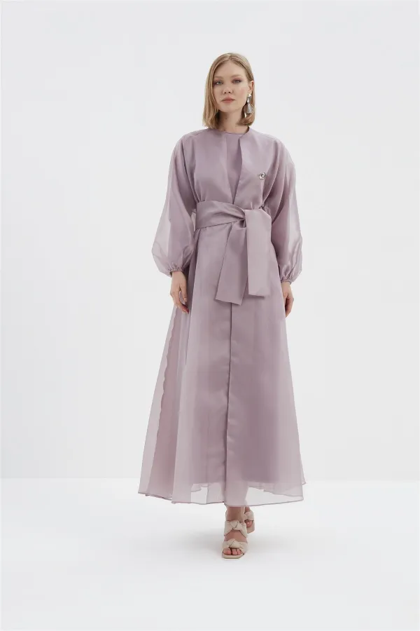 Aimee Broş Detaylı Abaya VİZON